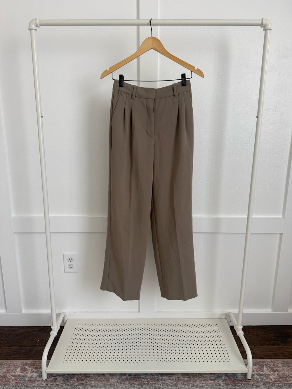 Aritzia The Effortless Pants Taupe Brown